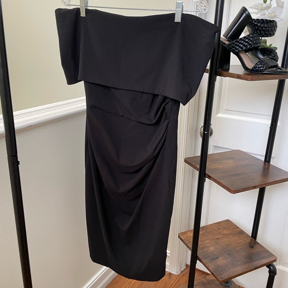 Vince Camuto Off The Shoulder sheath dress. Breakfast at Tiffany’s anyone?